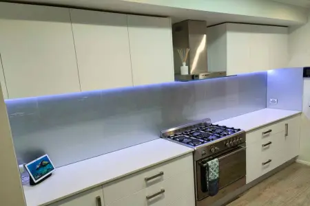 Grey kitchen splashback