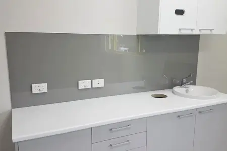 grey kitchen splashback