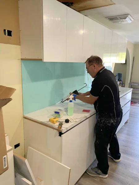 John installing kitchen splashback in melbourne