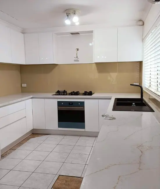 newly installed kitchen Glass Splashback in melbourne