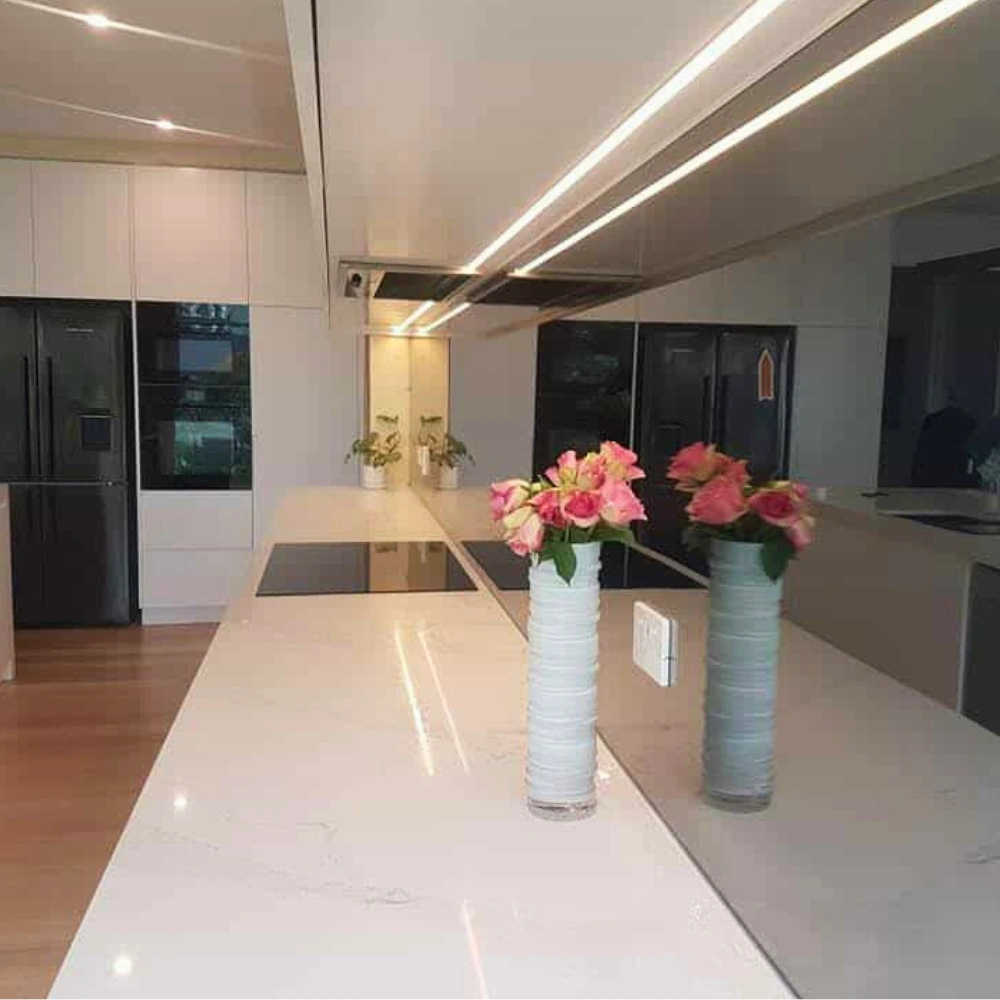 Elegant mirror splashback design adding depth and style to Melbourne interiors