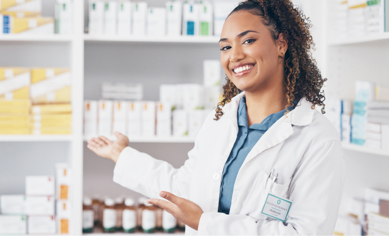 pharmacist-selling-medicines