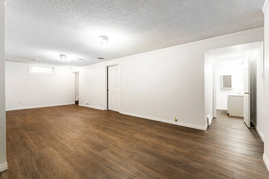 Basement & Appliances photo 1