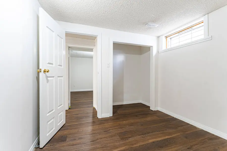 Basement & Appliances photo 4