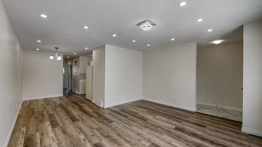 Basement & Appliances photo 6