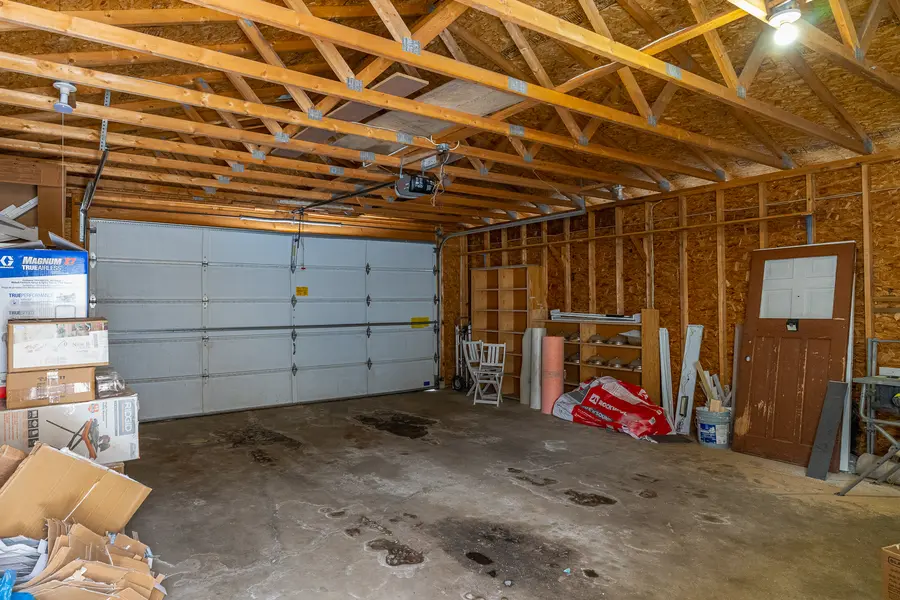 Basement & Appliances photo 8