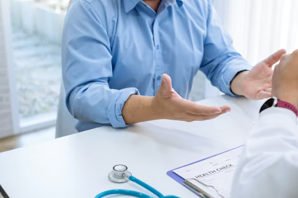 Patient asking questions to a doctor during a cancer consultation in Jamaica Patient asking questions to a doctor during a cancer consultation in Jamaica