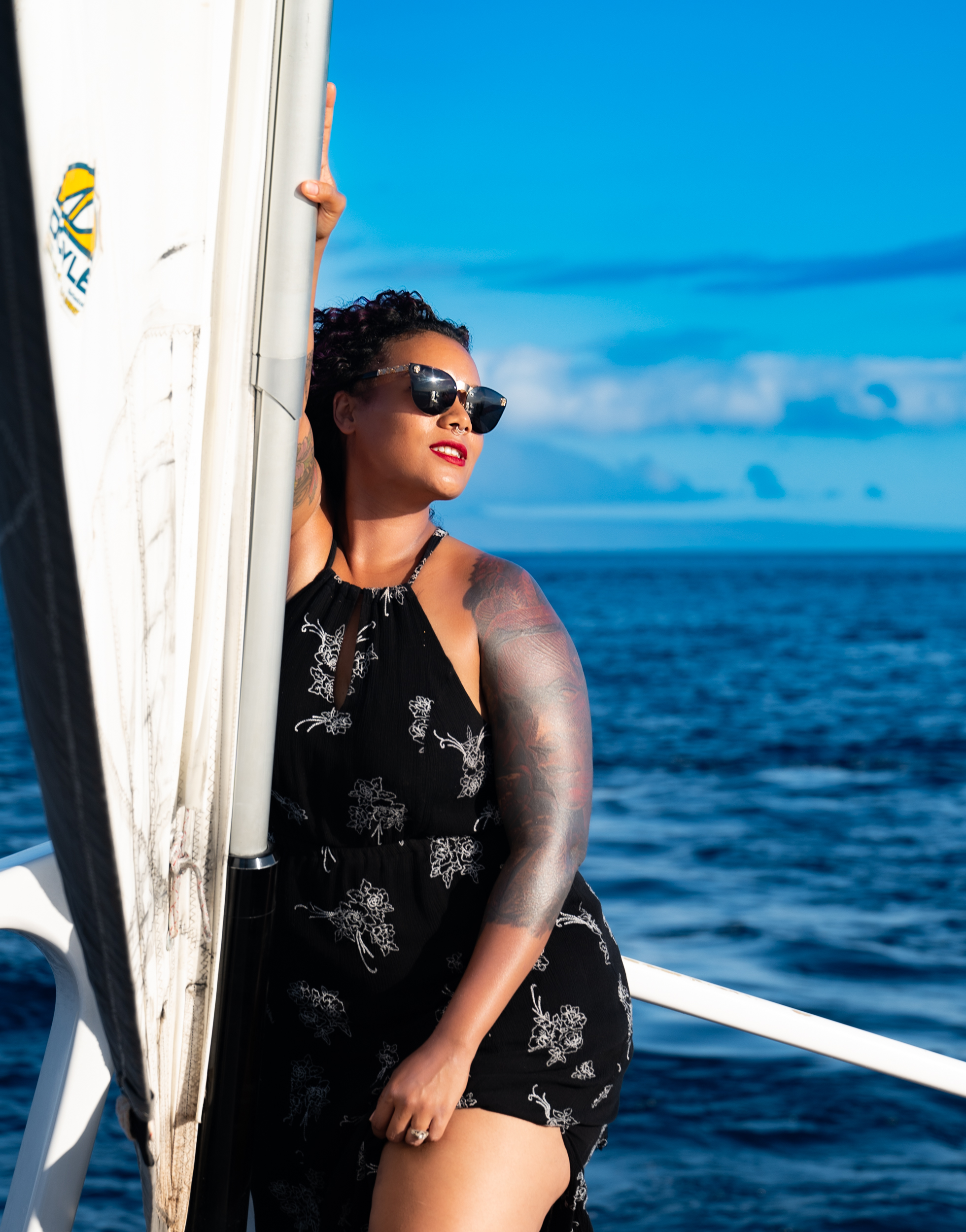 Sailing is a vibe, women looking out to sunset, Release Your Siren Retreat, Destination Boudoir