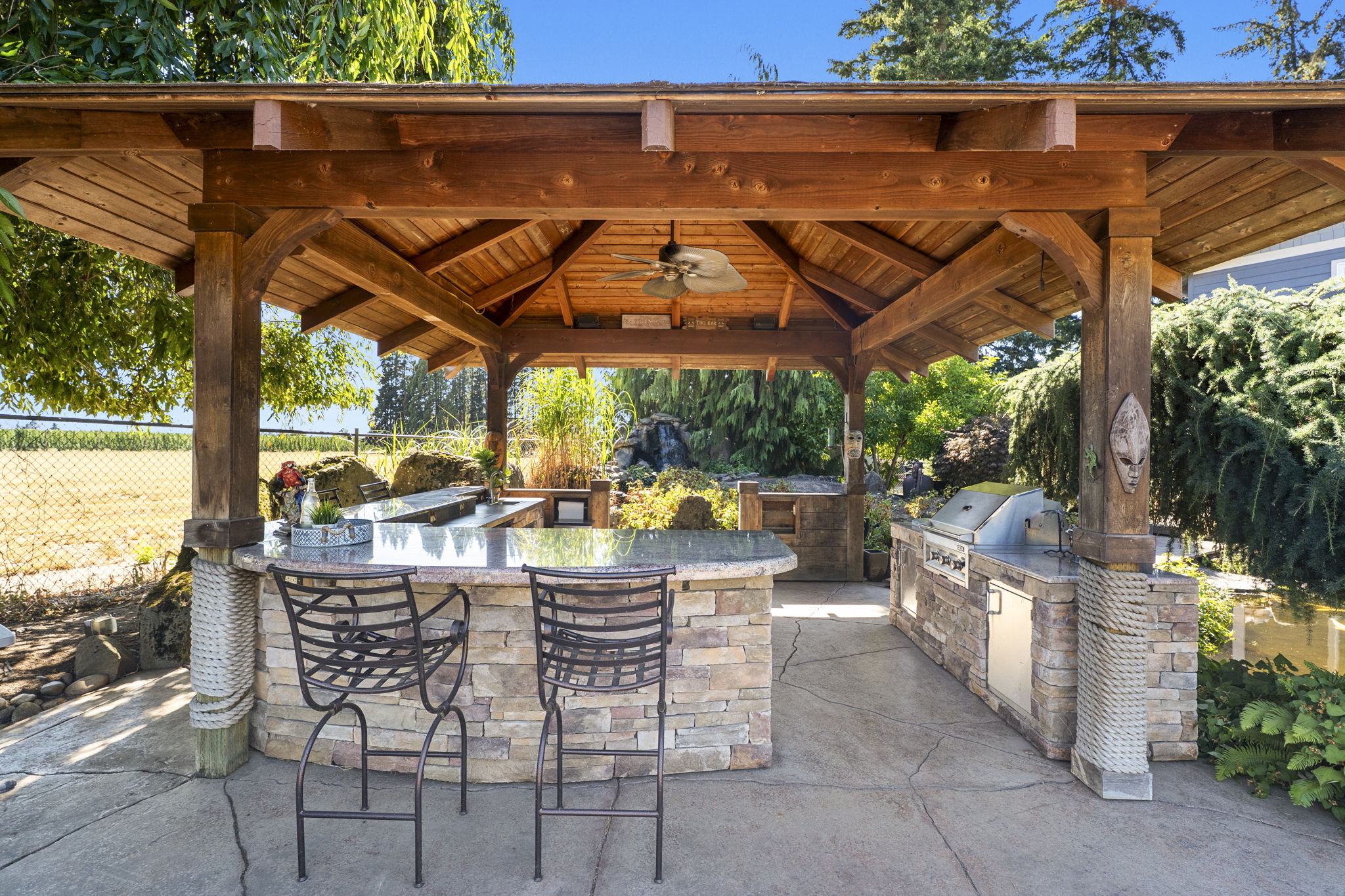 Covered outdoor kitchen and patio