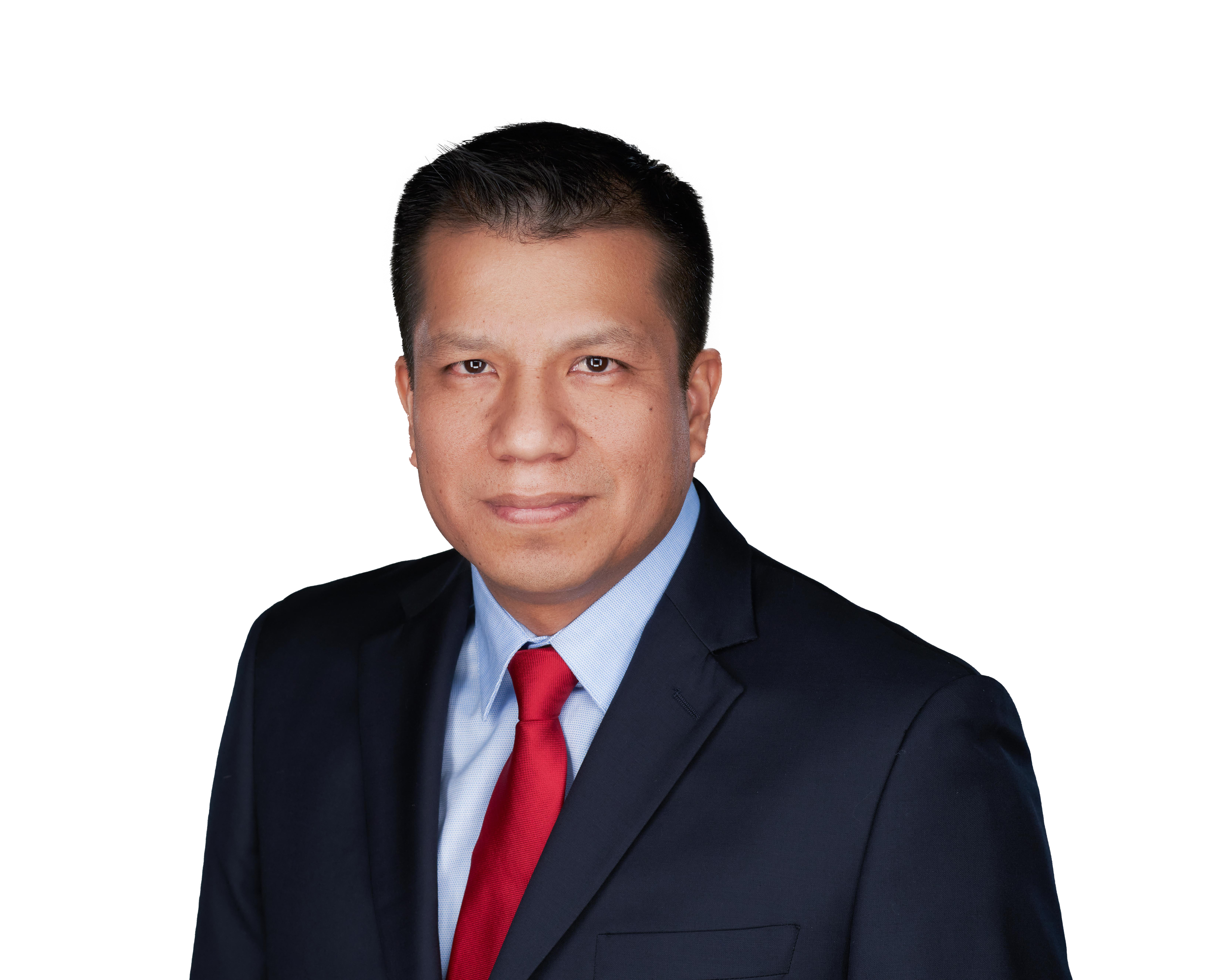 Julian Quezada, Real Estate Advisor
