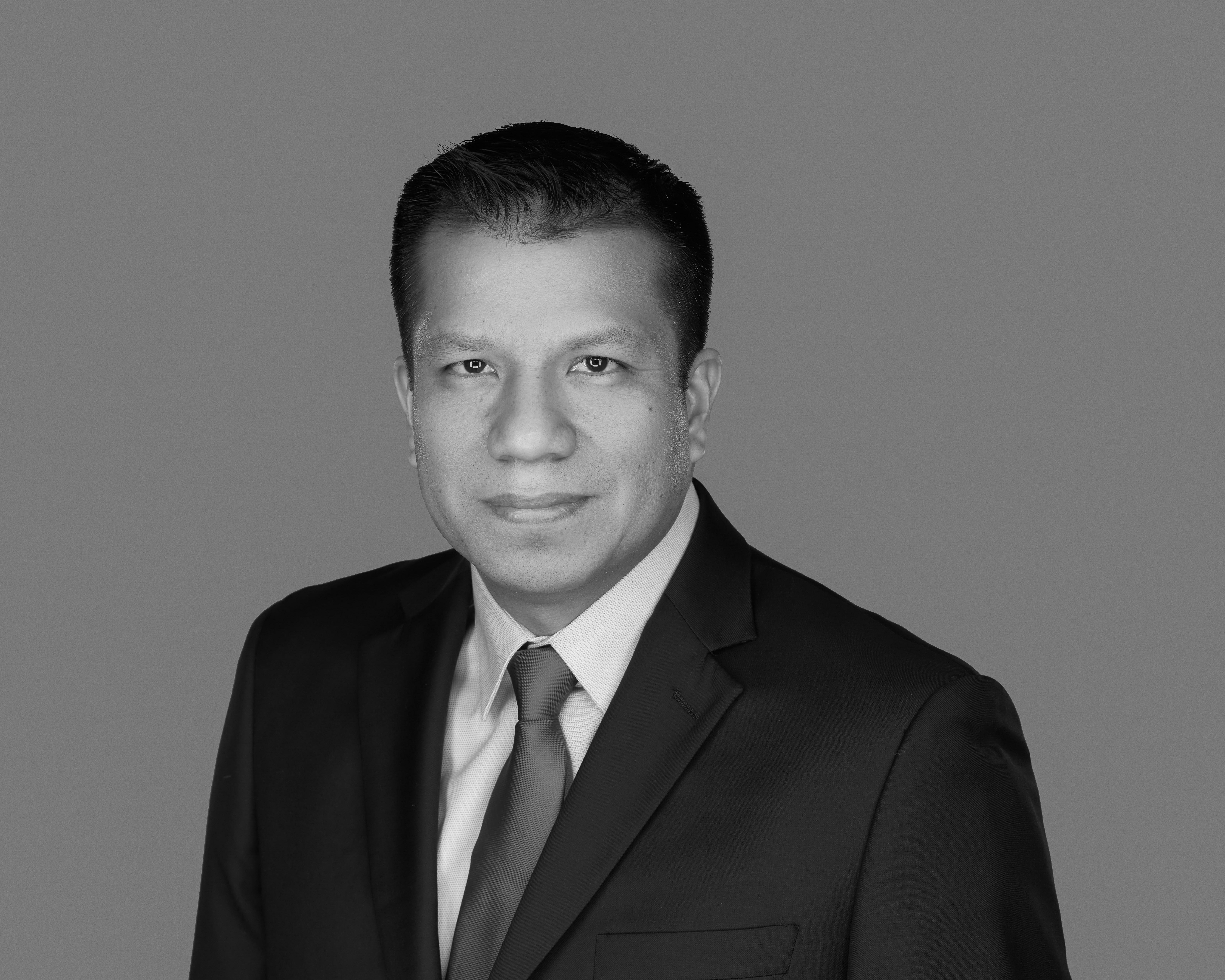 Julian Quezada, Real Estate Advisor