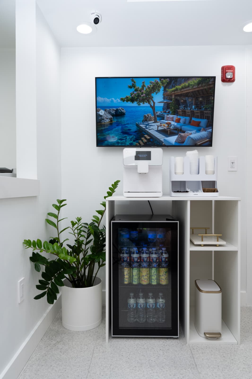 B Dental Studio reception