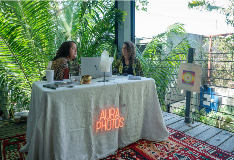 A moment from the aura reading experience