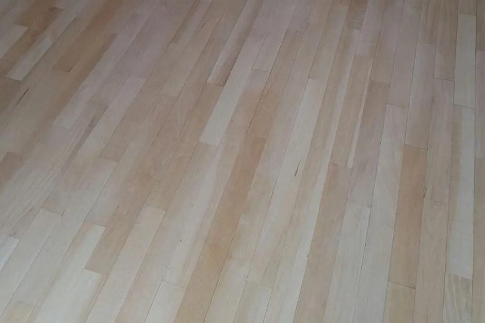 Houten vloer in een tussenwoning in Utrecht geschuurd en geolied door D&L Parket, foto 3