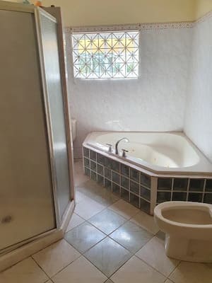 {{ custom_values.service_4 }} in {{custom_values.area_7})