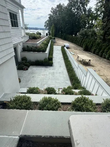 Lloyd-Harbor-rigth-side