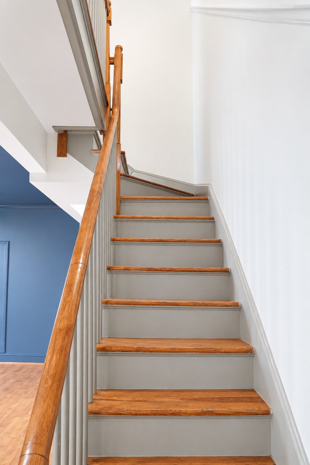 Staircase at 107 Walnut St