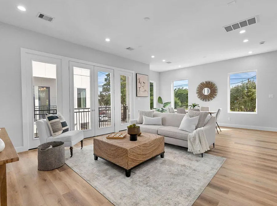 Living room at 903 Quitman St, Unit B