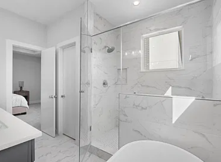 Master bathroom at 903 Quitman St, Unit B