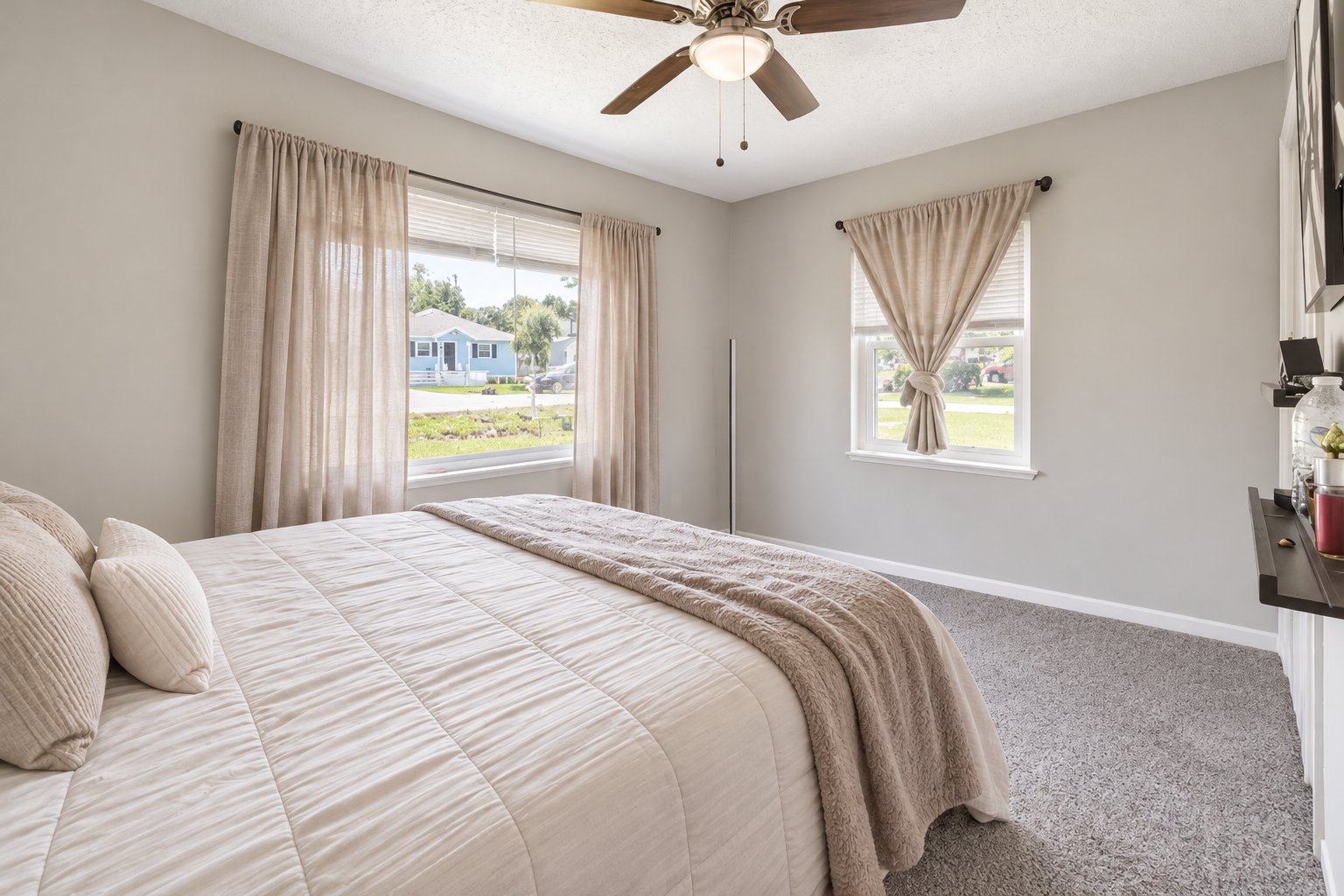Master bedroom at 402 S. Blackwell St