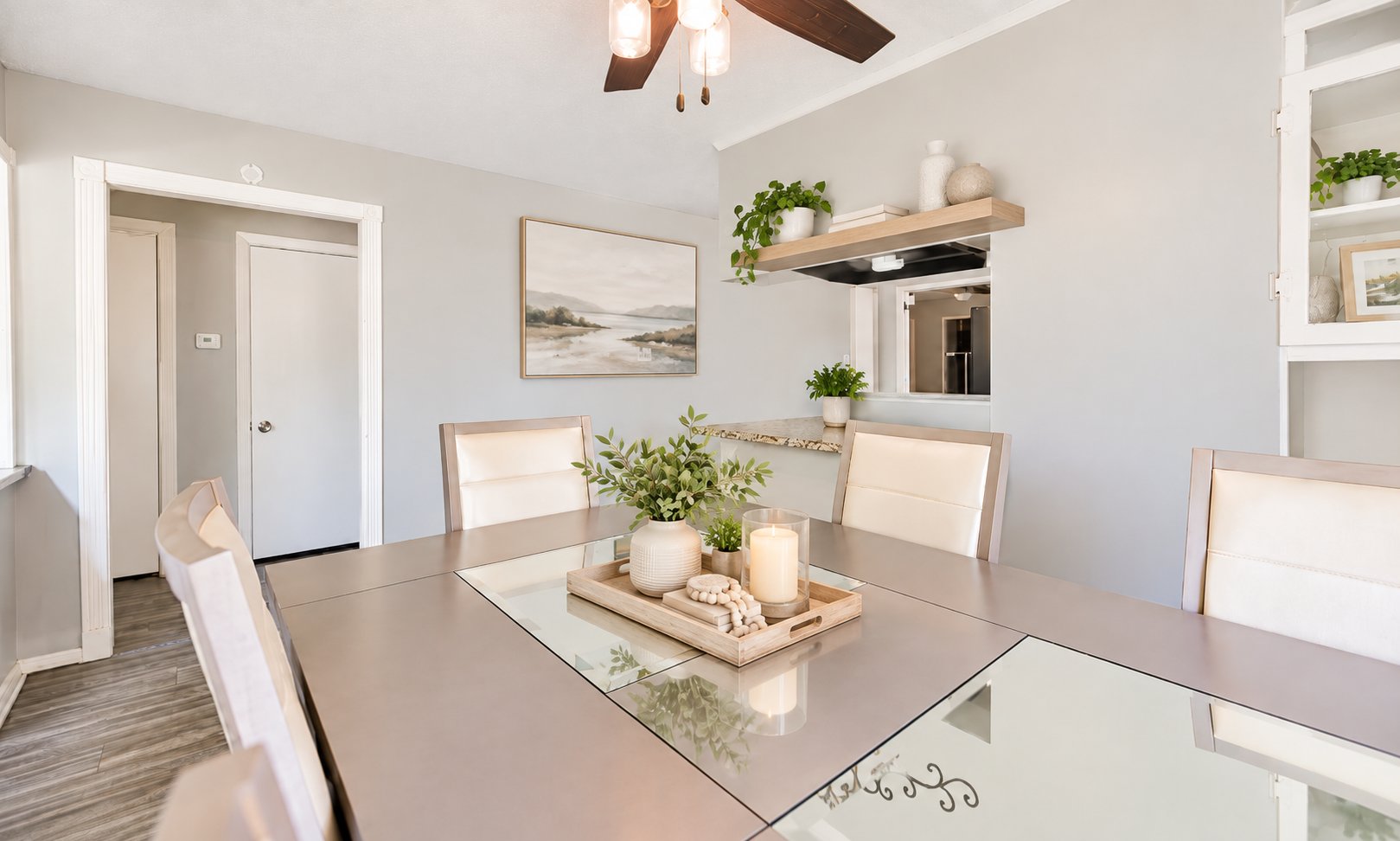 Dining room at 402 S. Blackwell St