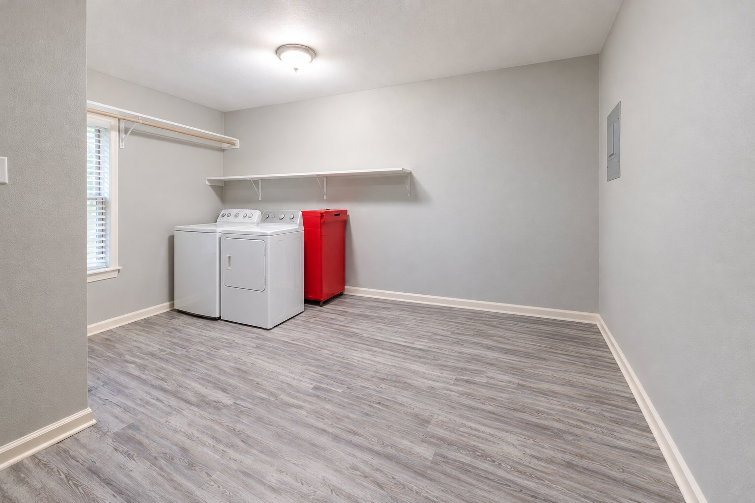 Laundry room at 402 S. Blackwell St