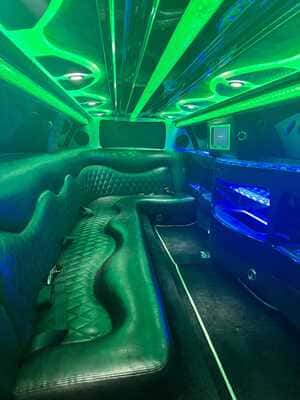 {{ custom_values.service_4 }} in {{custom_values.area_2})