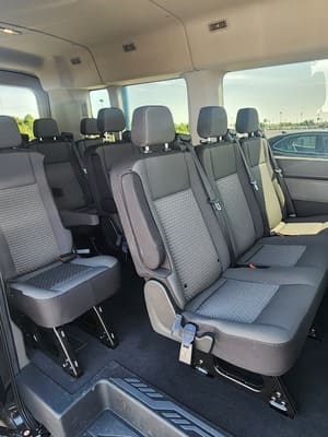 {{ custom_values.service_2 }} in {{custom_values.area_2})