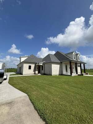 {{ custom_values.service_3 }} in {{custom_values.area_3})