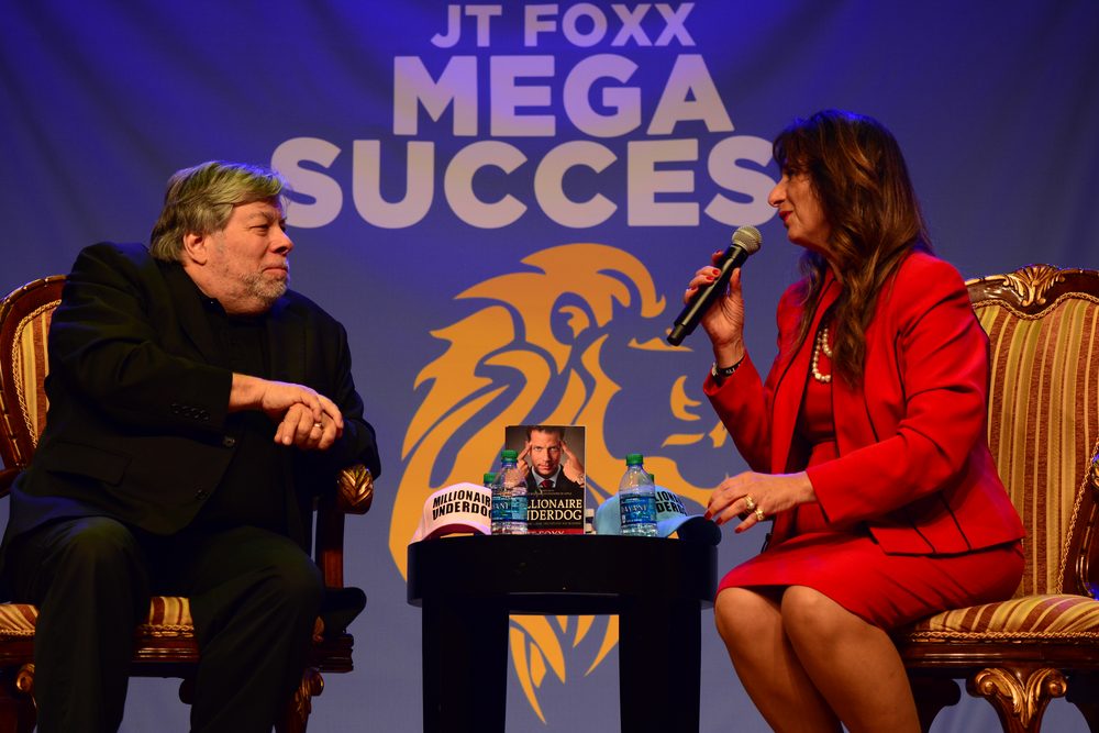Dr. Dalal Akoury with Steve Wozniak Dr. Dalal Akoury interviews Steve Wozniak on artificial intelligence and the human mind
