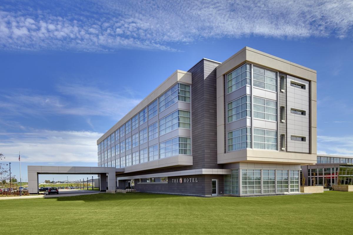 The Hotel at Kirkwood Center Cedar Rapids