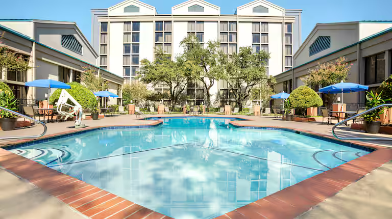 Doubletree by Hilton DFW Airport North