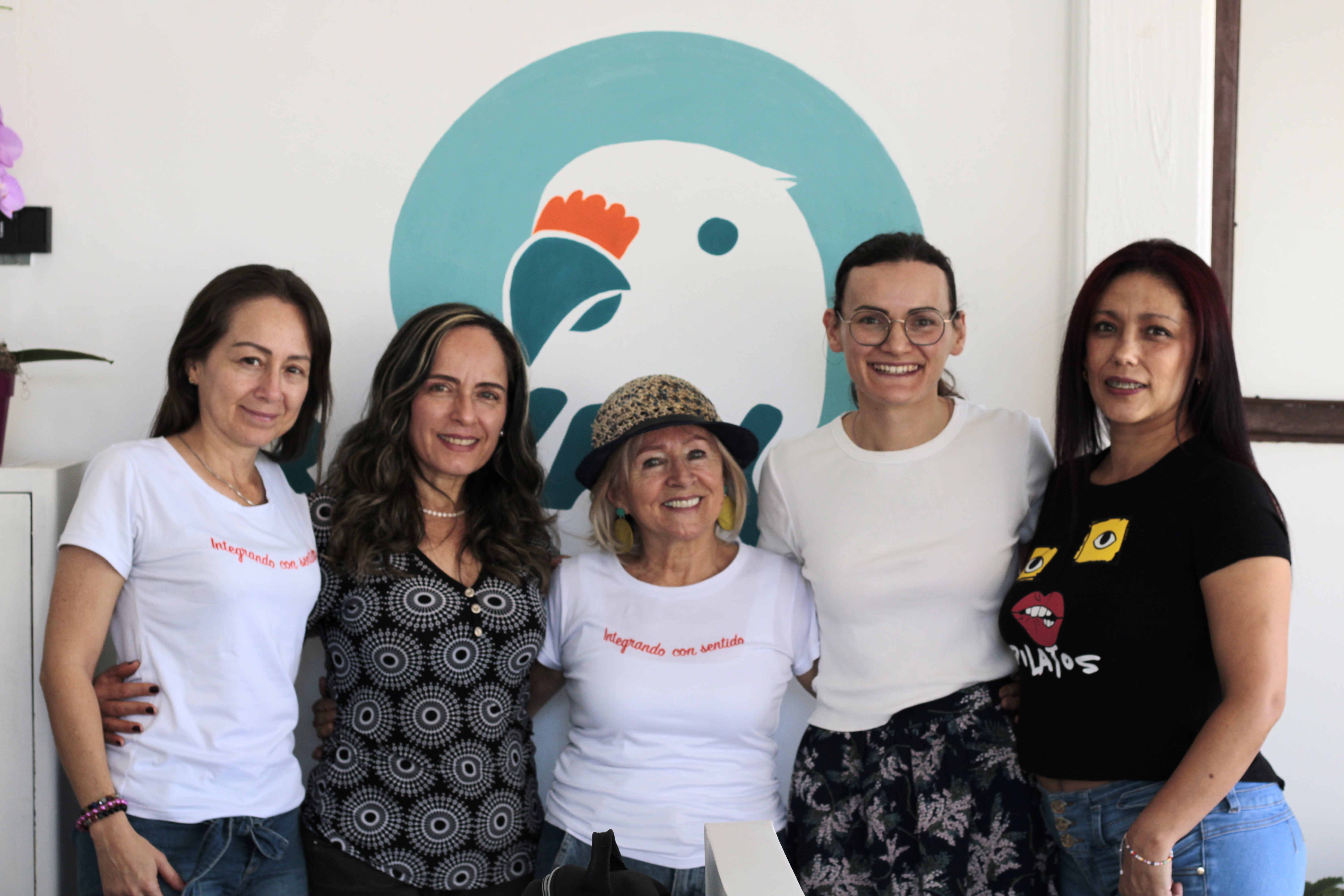 Jóvenes y adultos en Rayak