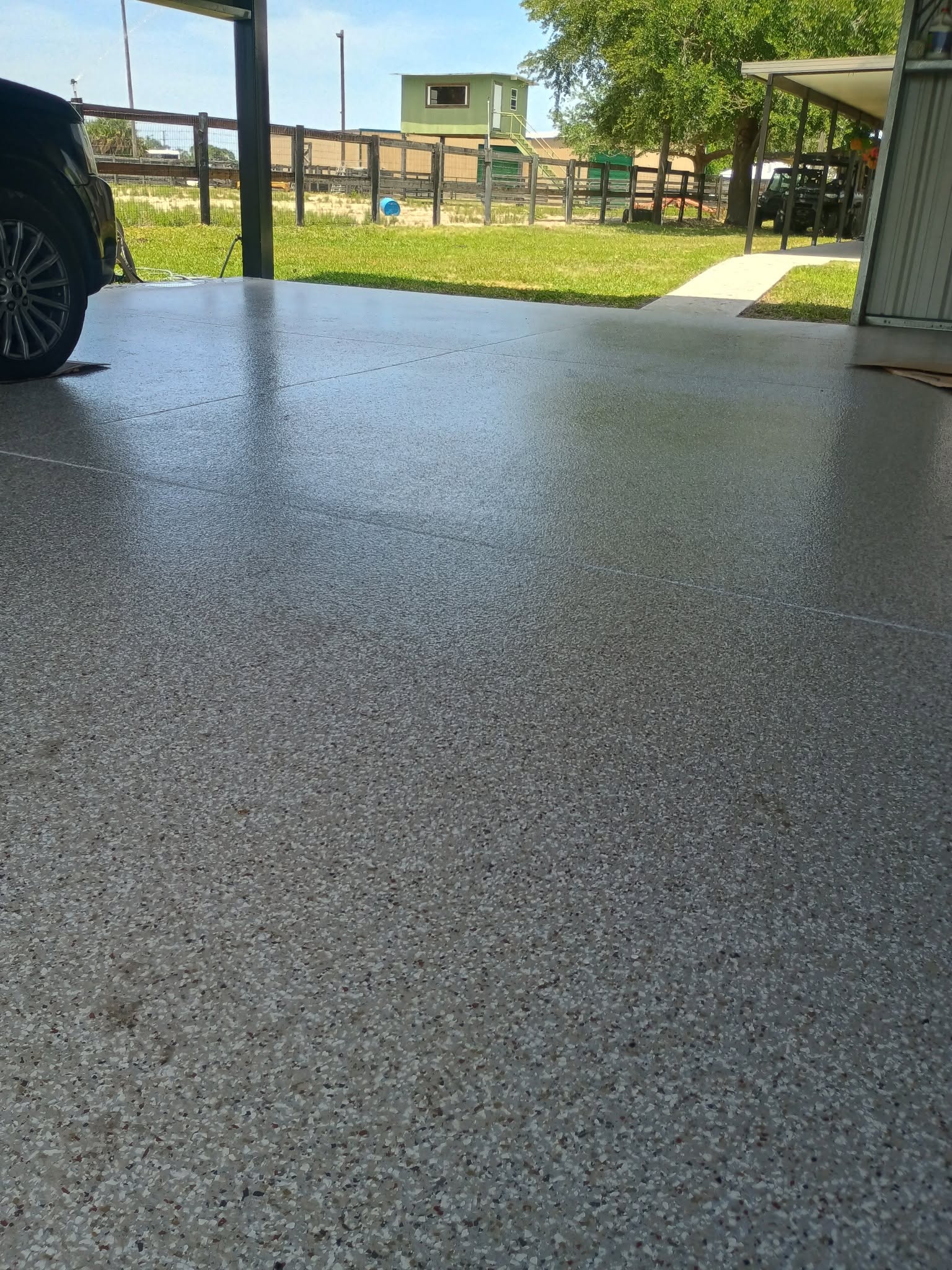 Flake Floor Section