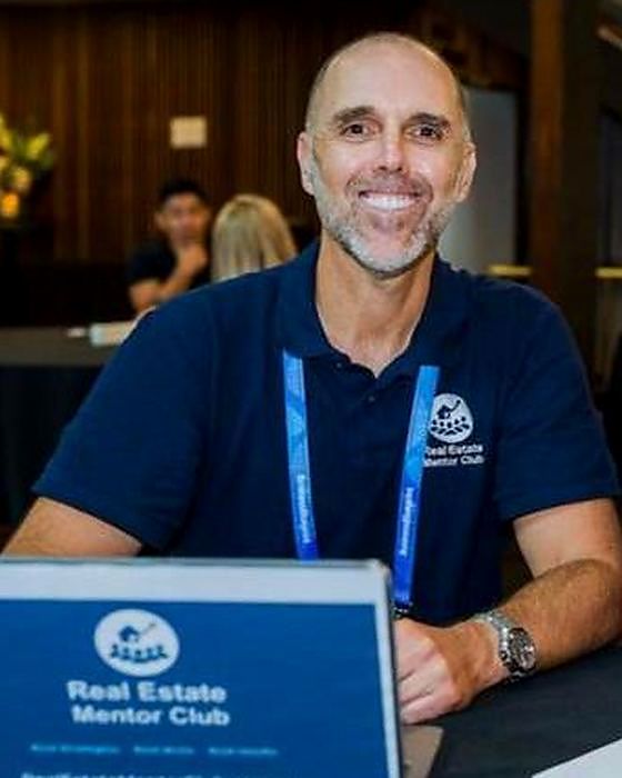 Anthony Simon at a Real Estate Mentor Club event