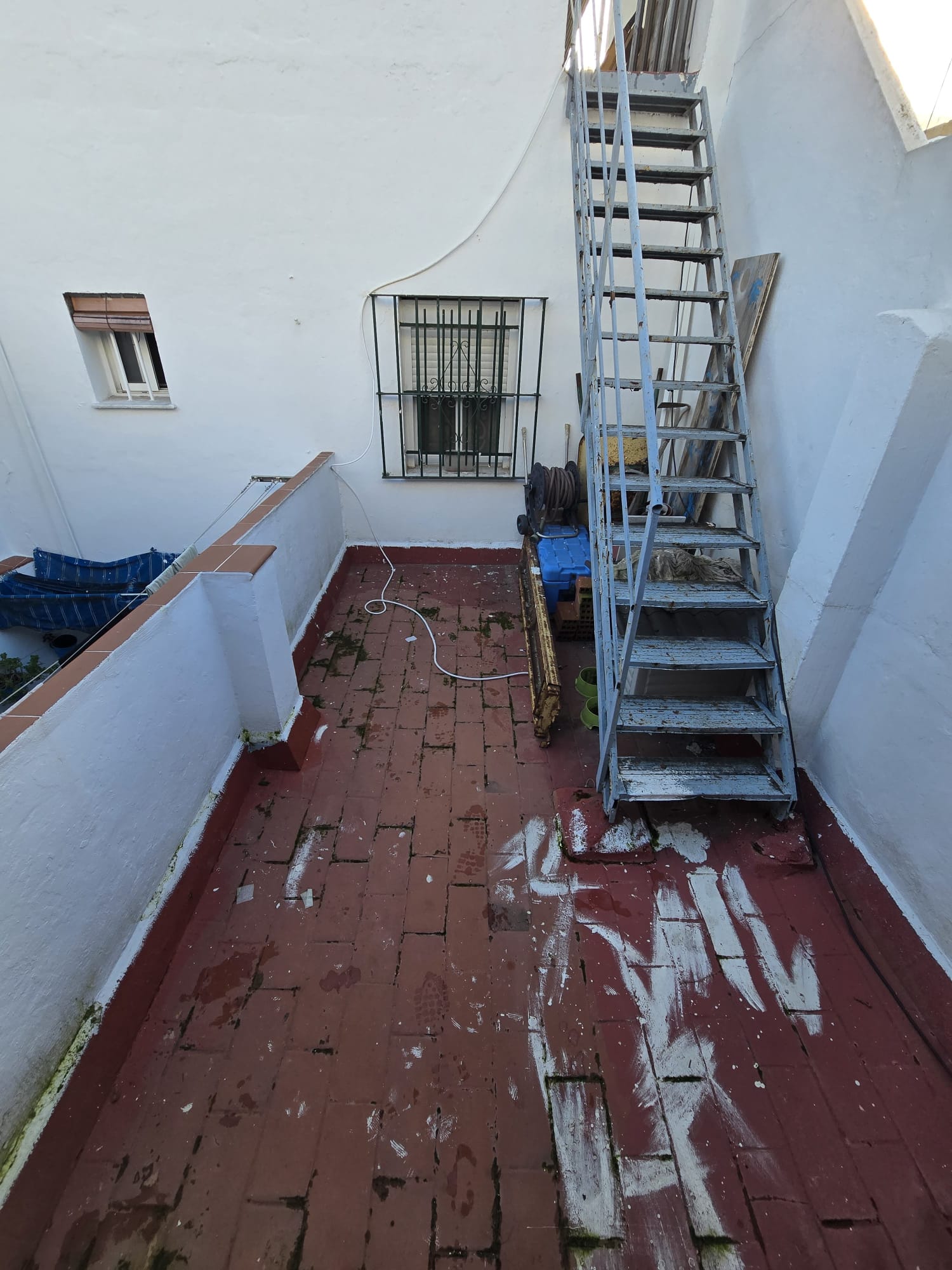 Estancia antes de la reforma integral en Sevilla