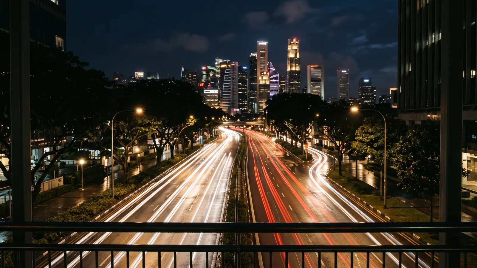 Traffic on a Singapore expressway