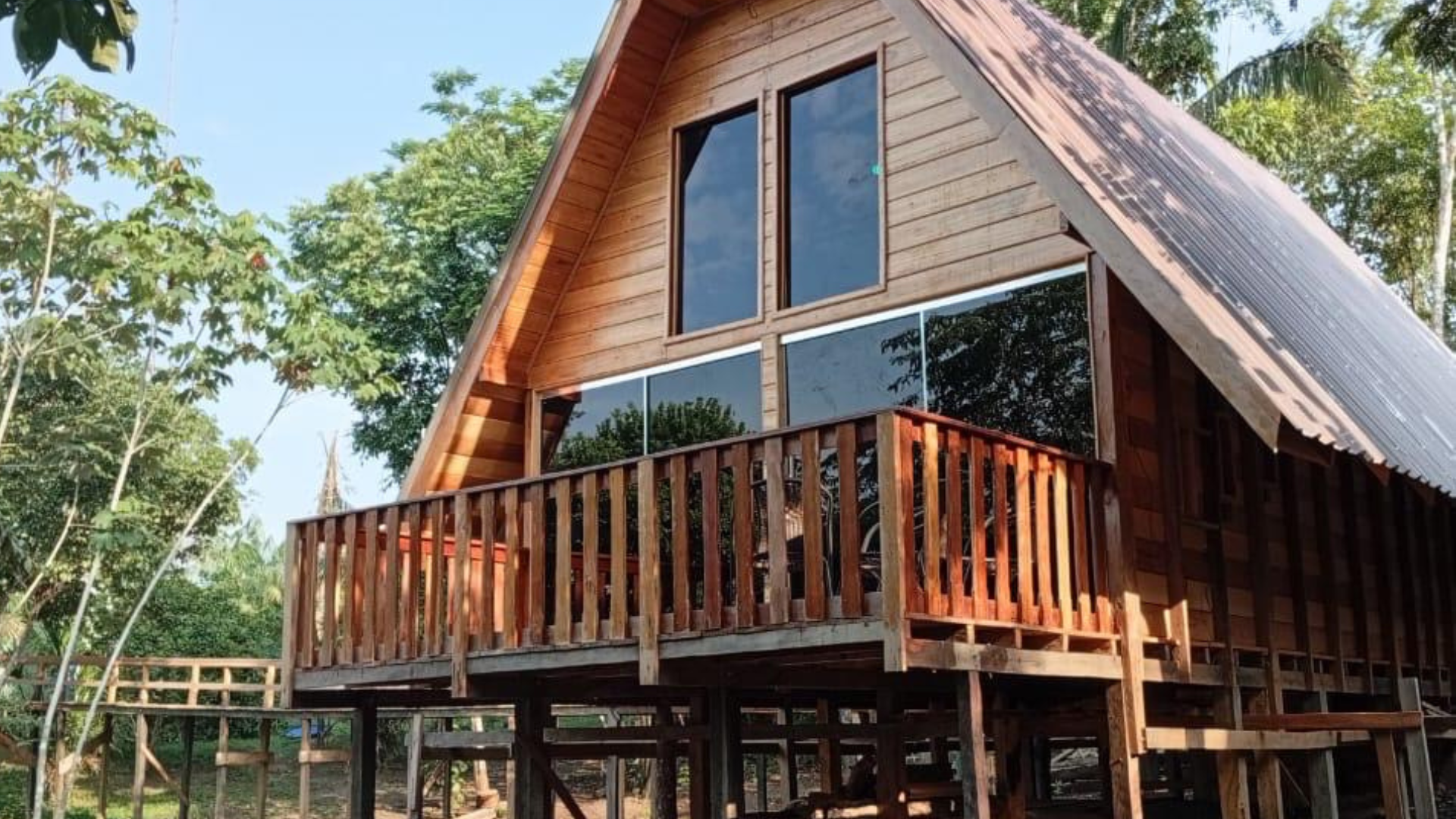 Eco-friendly Amazon lodge nestled in the heart of the rainforest near Manaus